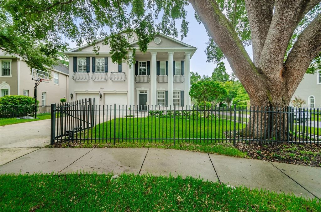 Photo of 3410 W Bay Villa Avenue, Tampa, FL 33611 (MLS # TB8483684)