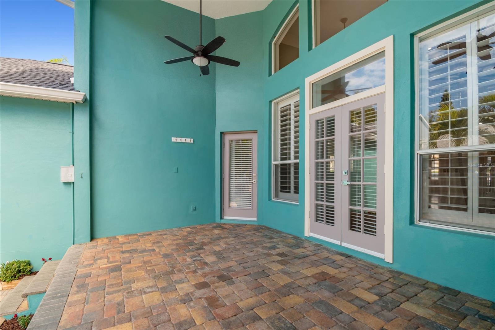 TRADITIONS - Residential