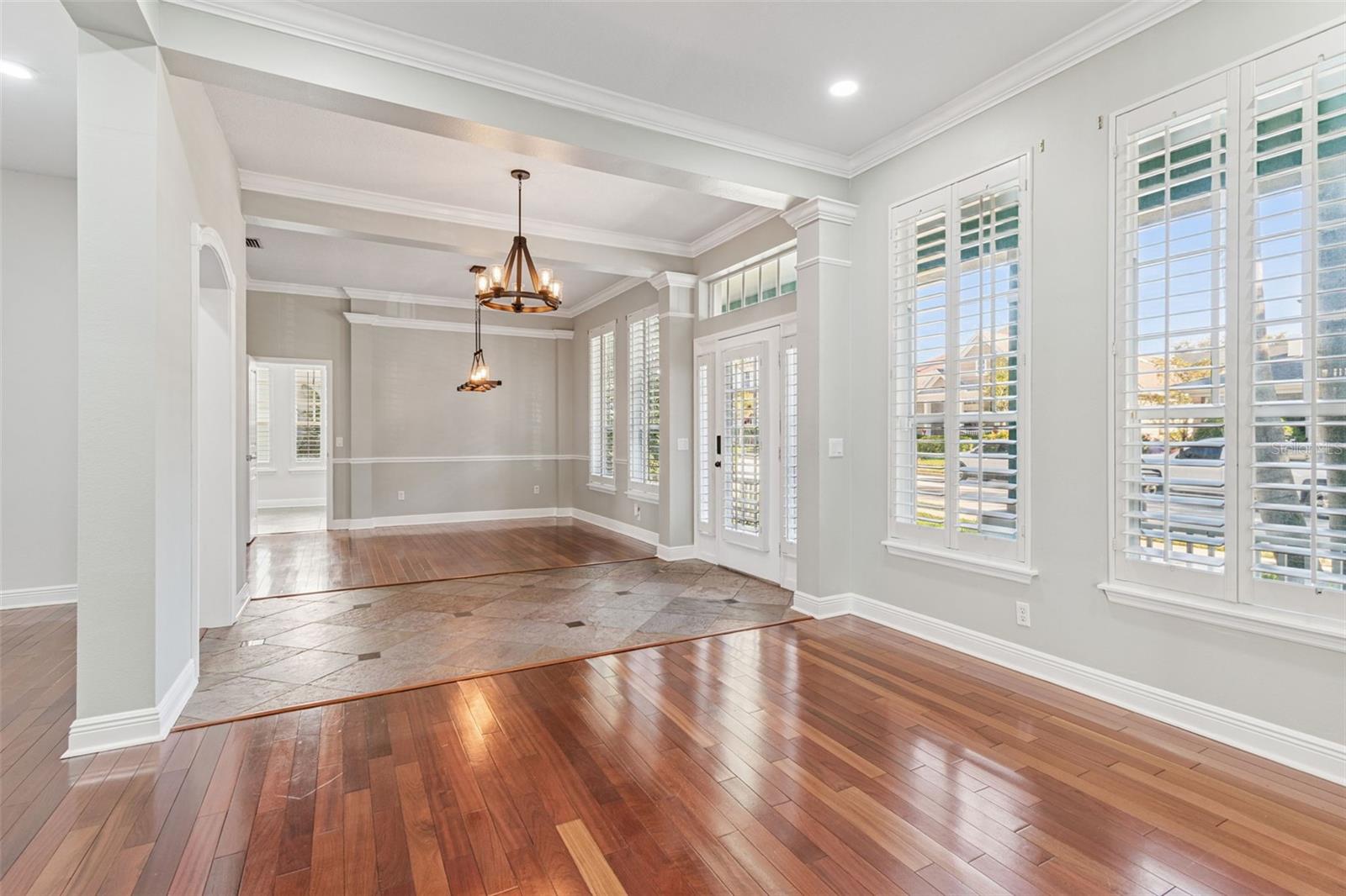 TRADITIONS - Residential