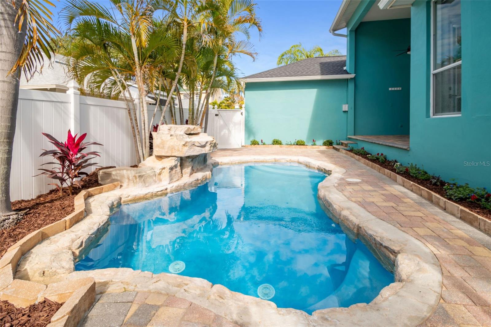 TRADITIONS - Residential