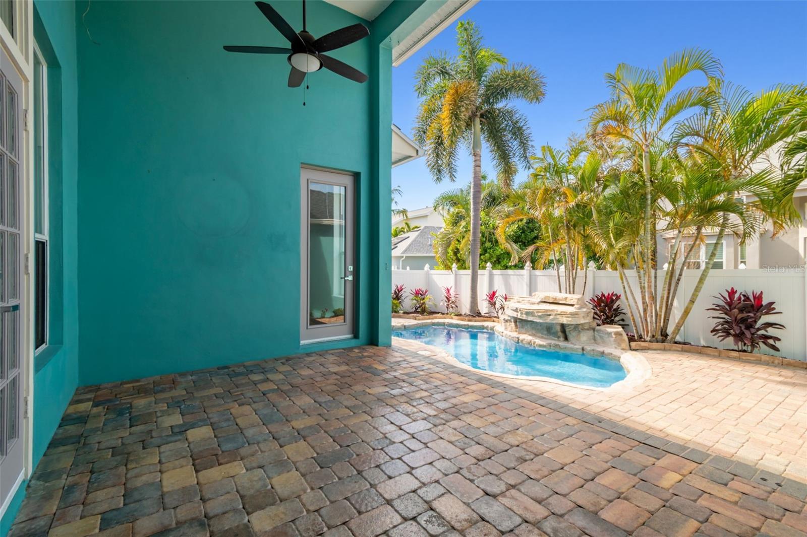 TRADITIONS - Residential