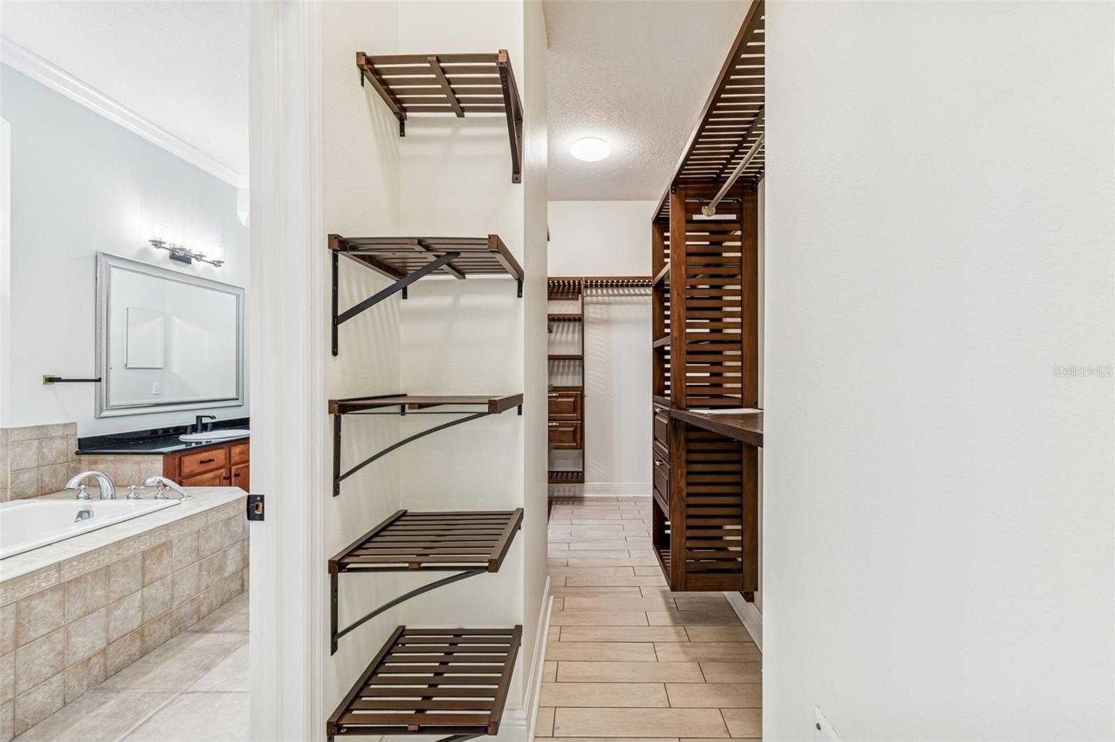 TRADITIONS - Residential