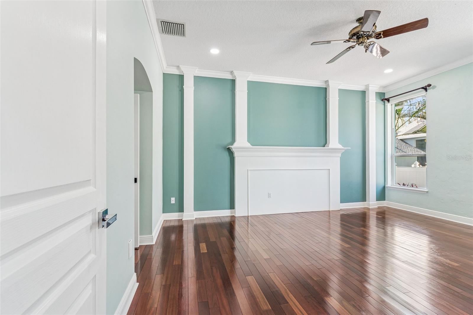 TRADITIONS - Residential