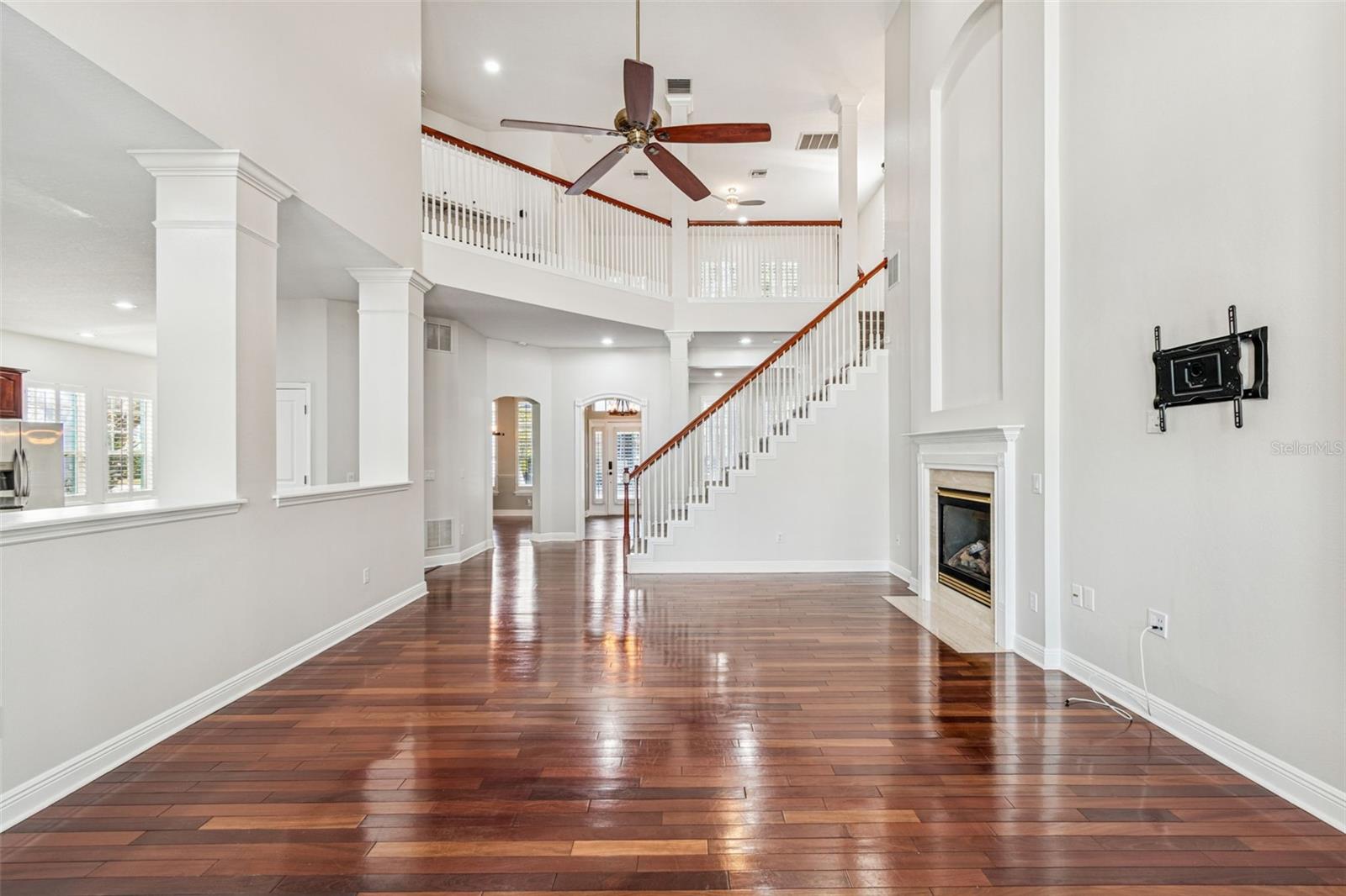 TRADITIONS - Residential