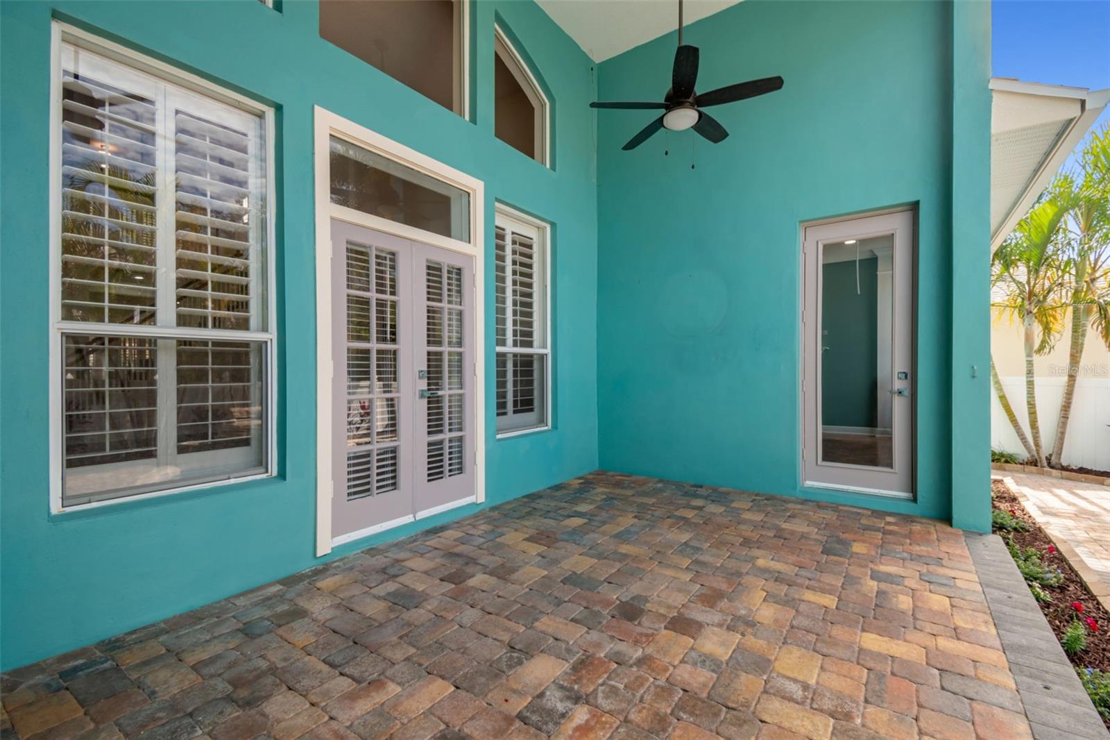 TRADITIONS - Residential