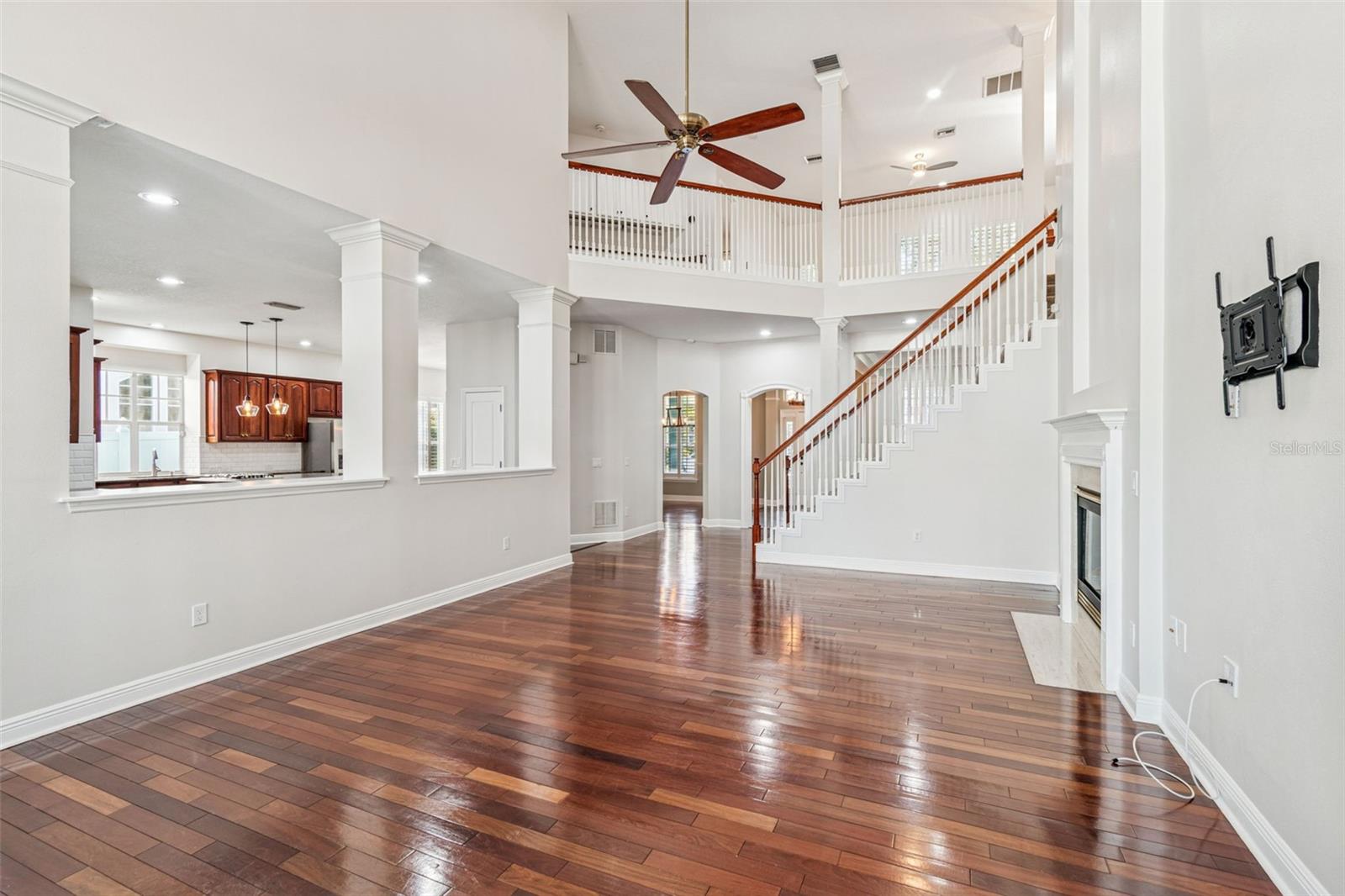 TRADITIONS - Residential