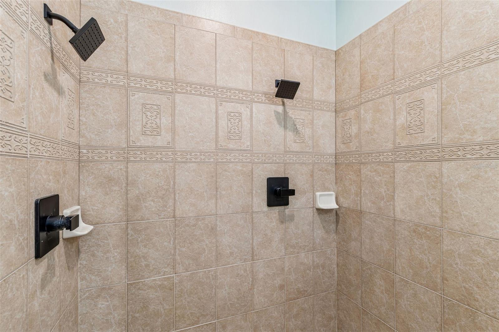 TRADITIONS - Residential