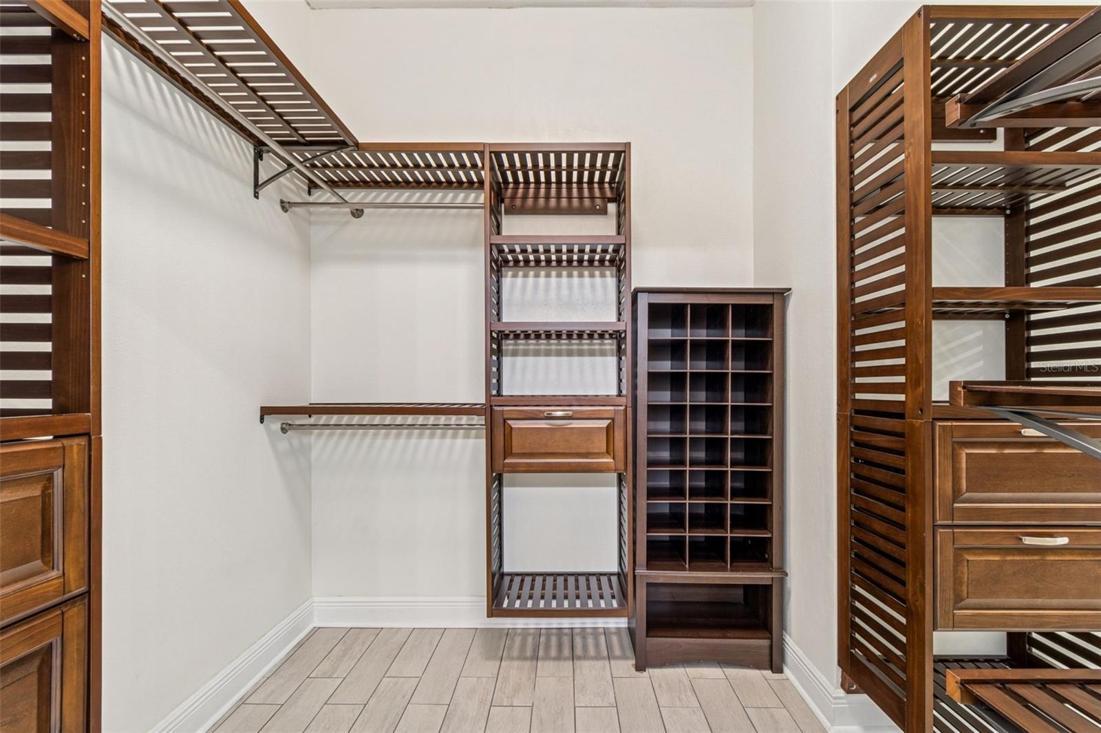 TRADITIONS - Residential