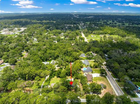 Tiny photo for 126 SE 41st Avenue, Ocala, FL 34471 (MLS # OM721506)
