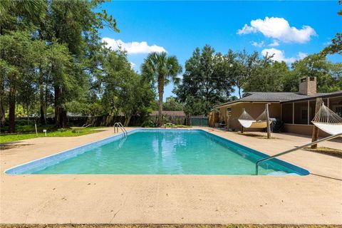 Tiny photo for 126 SE 41st Avenue, Ocala, FL 34471 (MLS # OM721506)