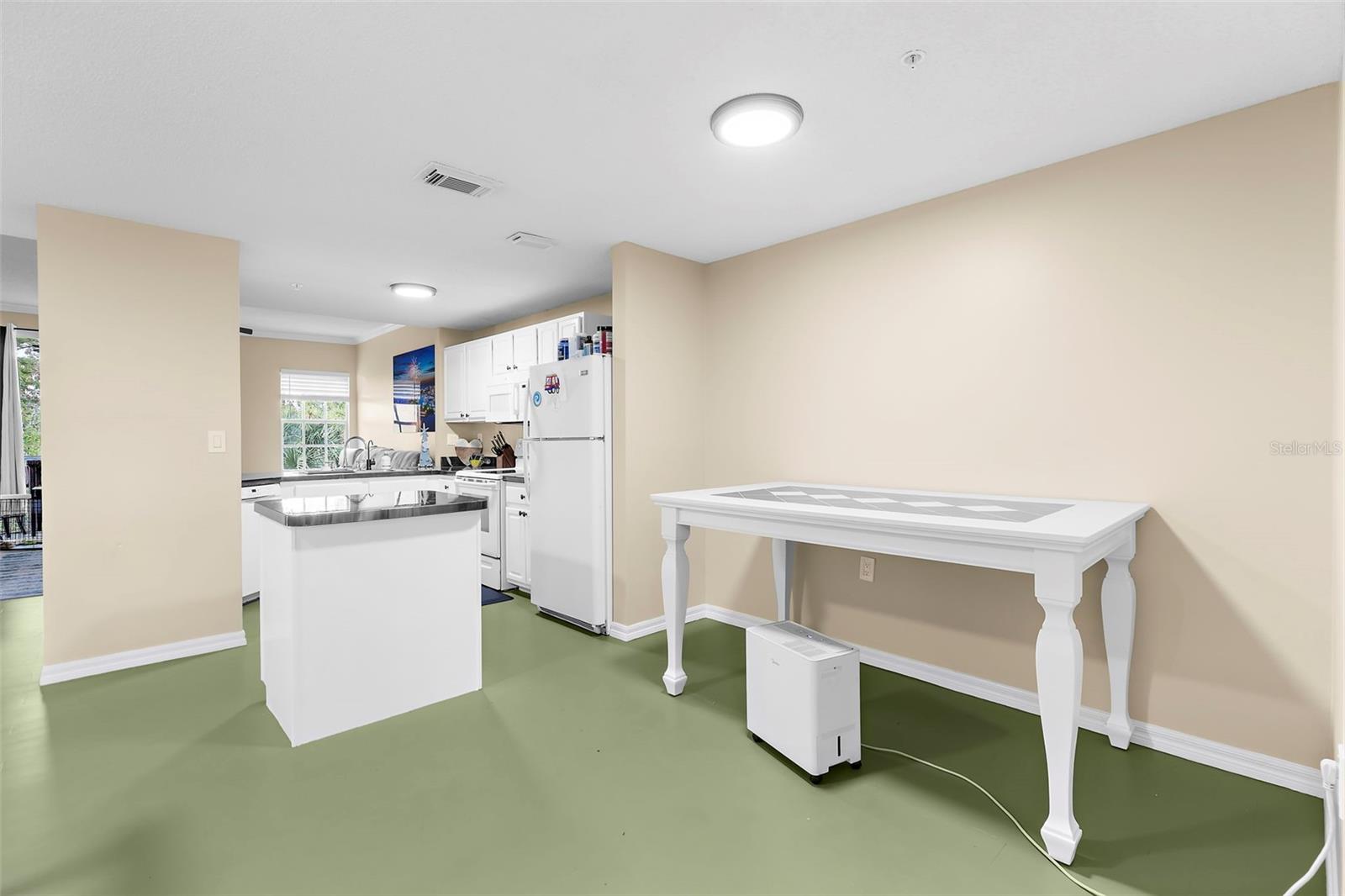 LAS PALMAS OF SARASOTA - Residential Lease