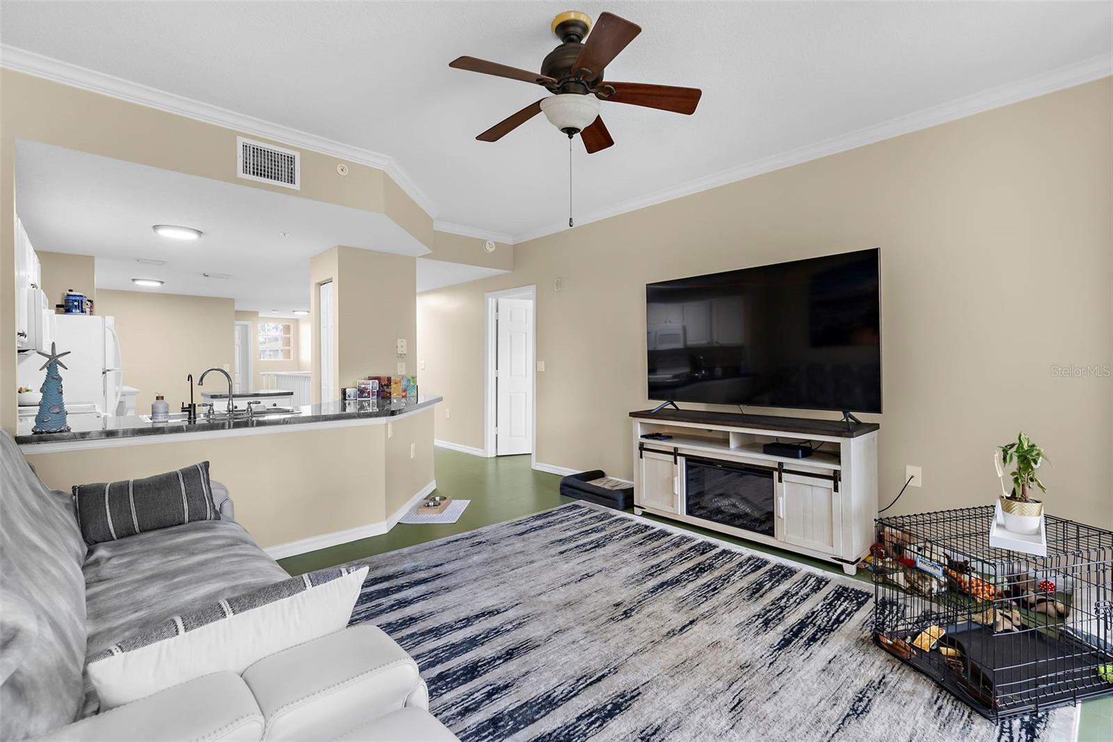 LAS PALMAS OF SARASOTA - Residential Lease
