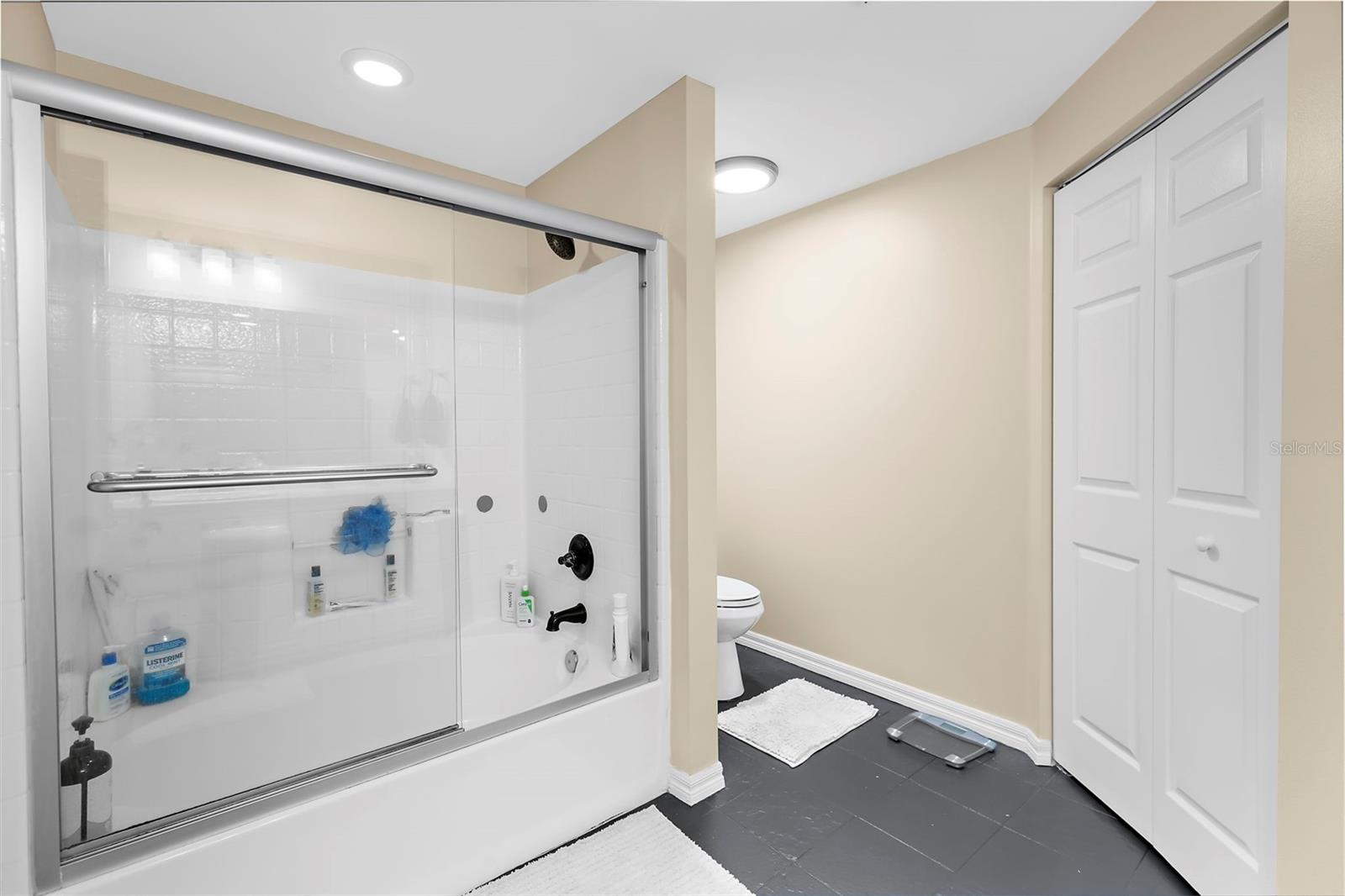 LAS PALMAS OF SARASOTA - Residential Lease