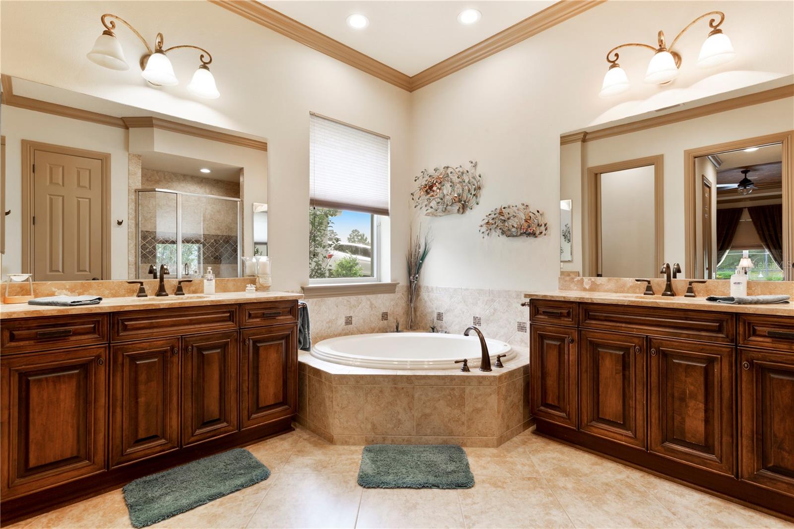 JULIETTE FALLS - Residential