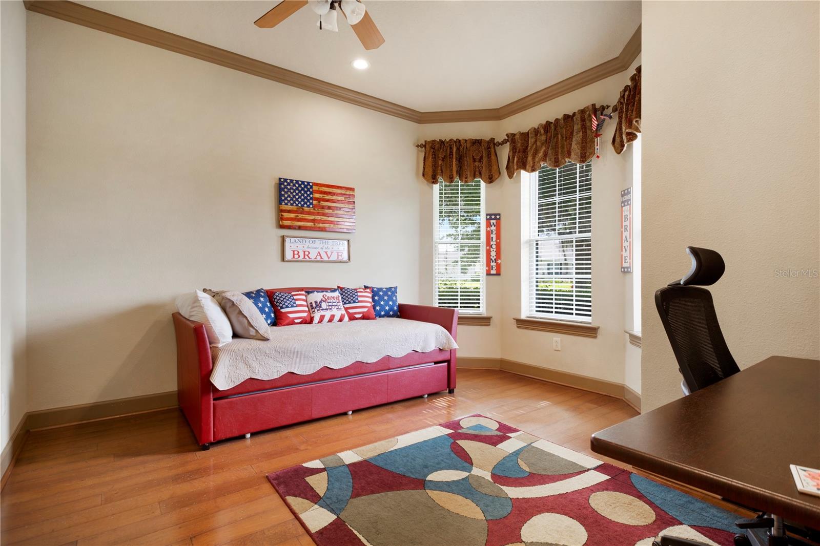 JULIETTE FALLS - Residential