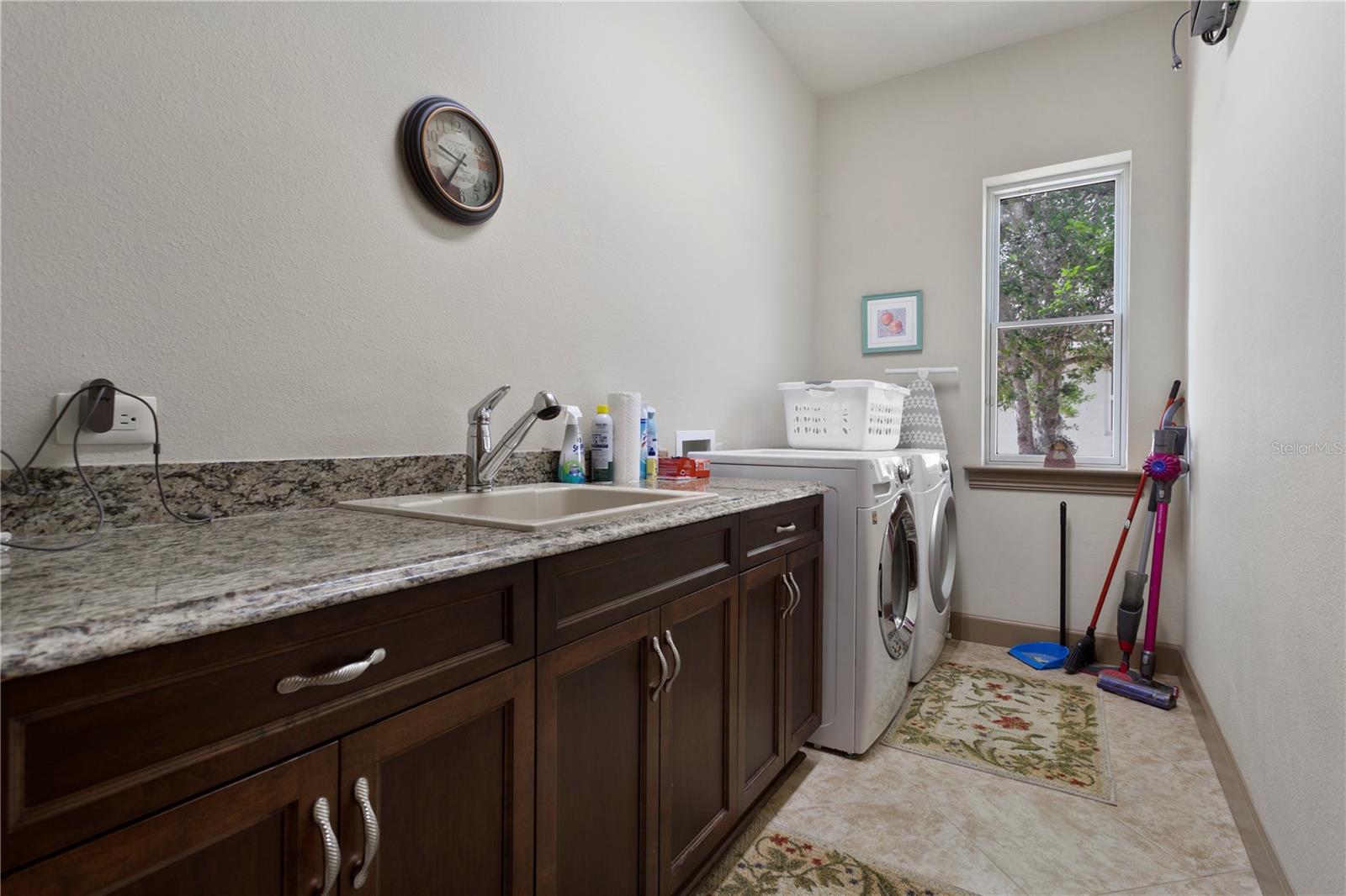 JULIETTE FALLS - Residential