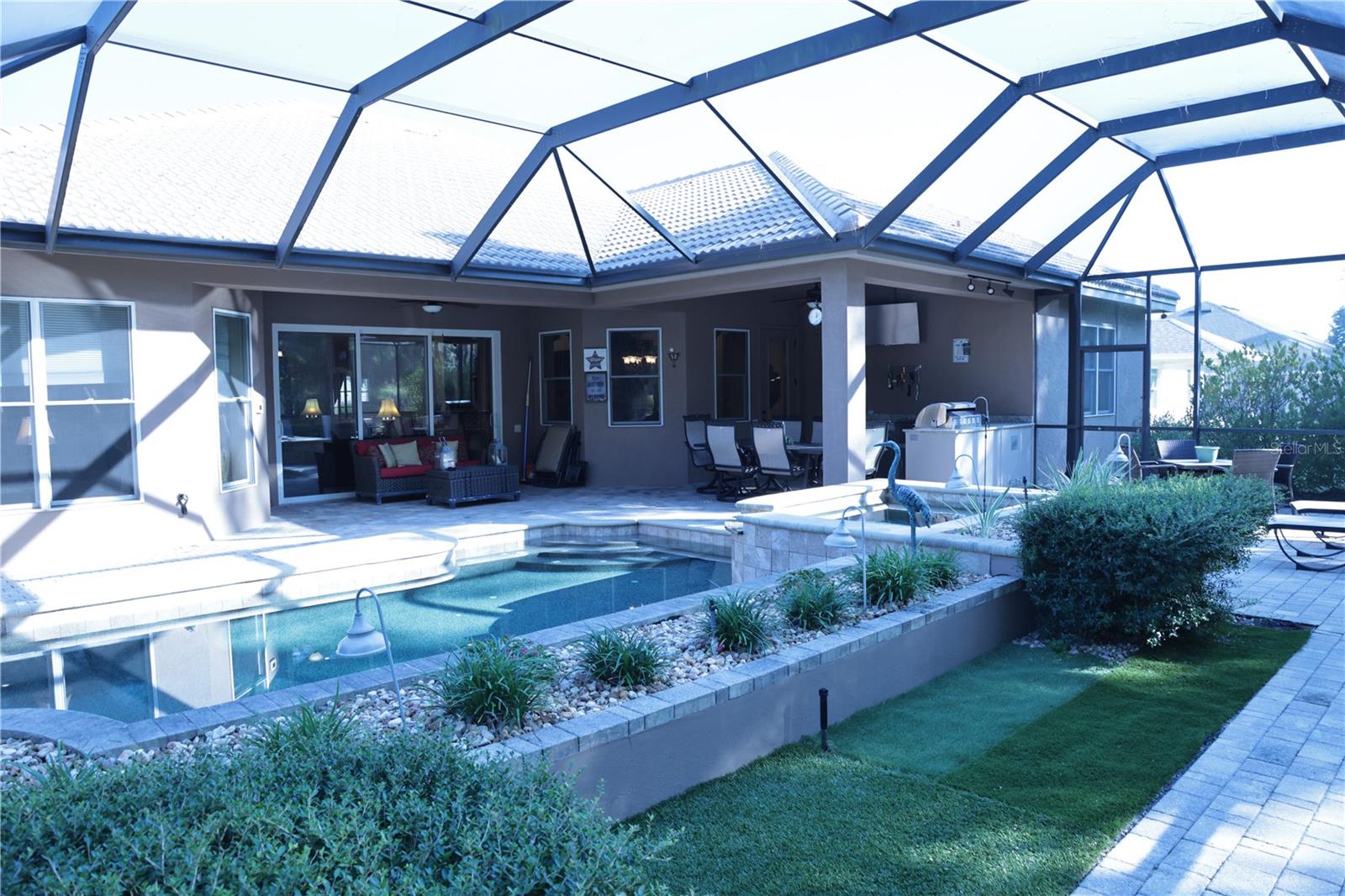 JULIETTE FALLS - Residential