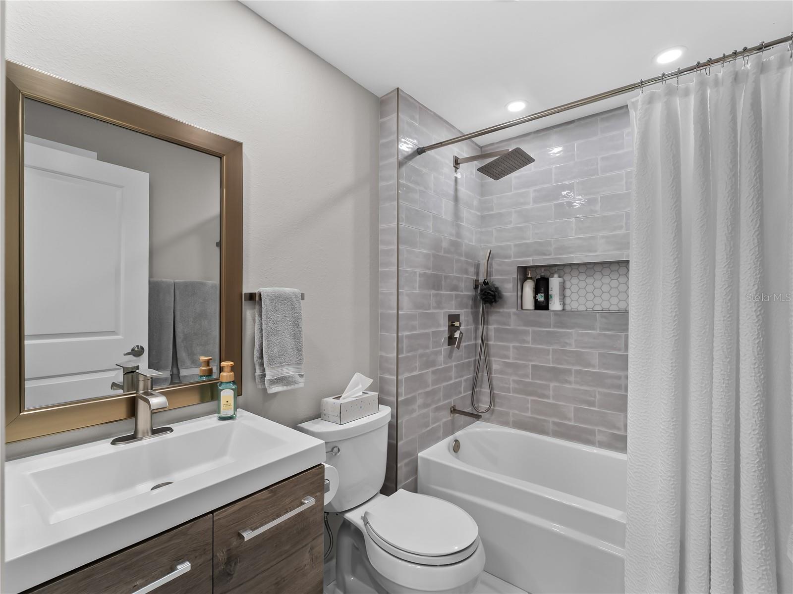 BELLA VILLINO III - Residential