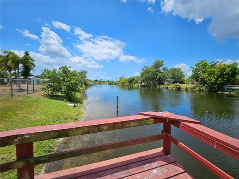 A home in PORT CHARLOTTE