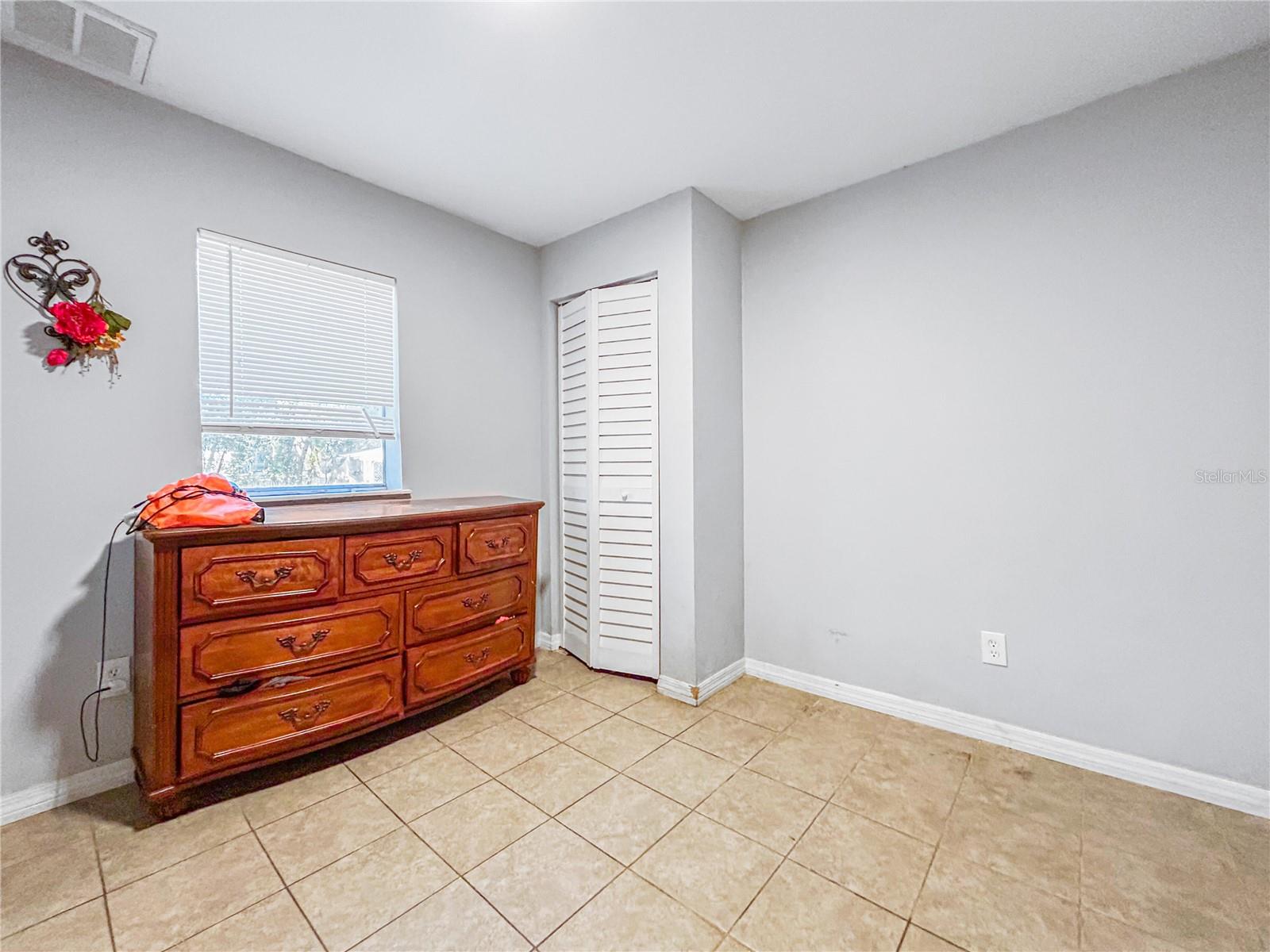 LEISURE HILLS - Residential