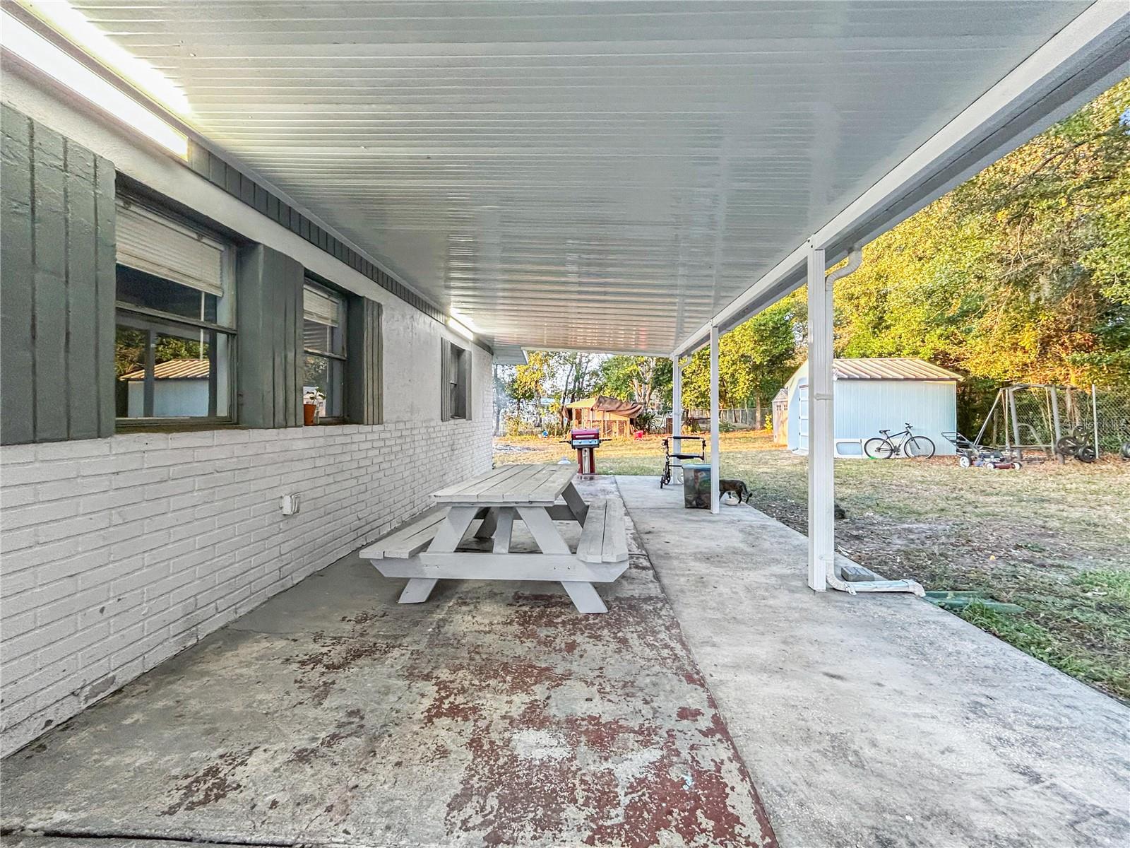 LEISURE HILLS - Residential