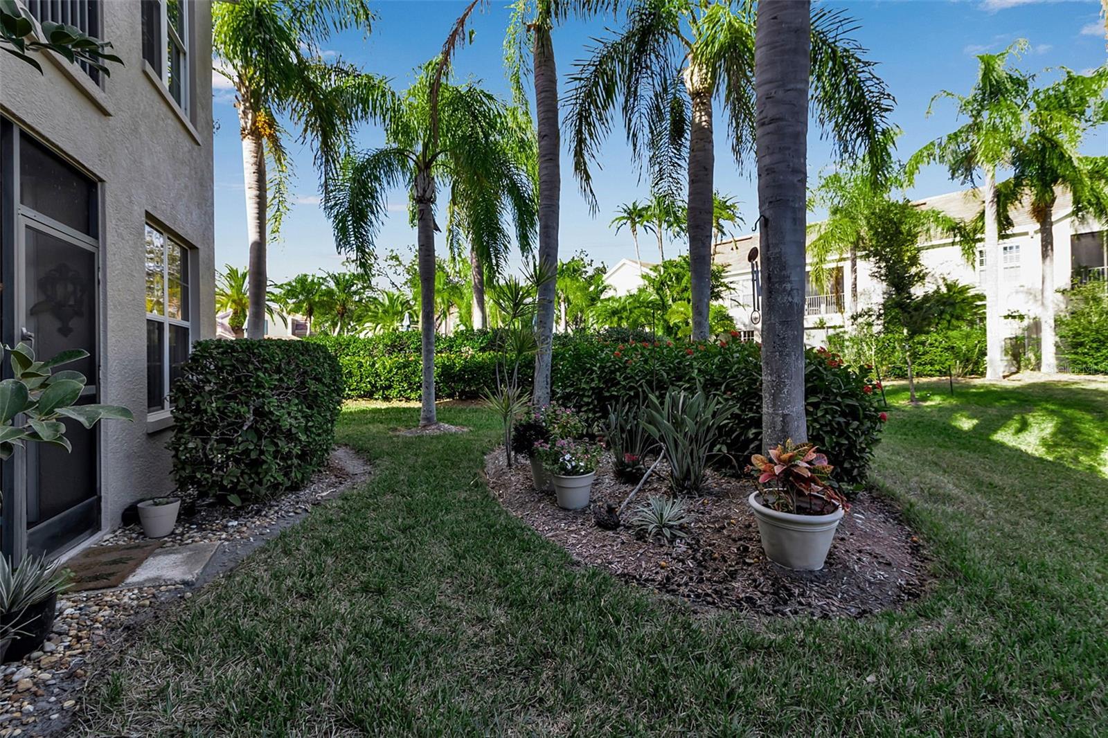 BOTANICA - Residential