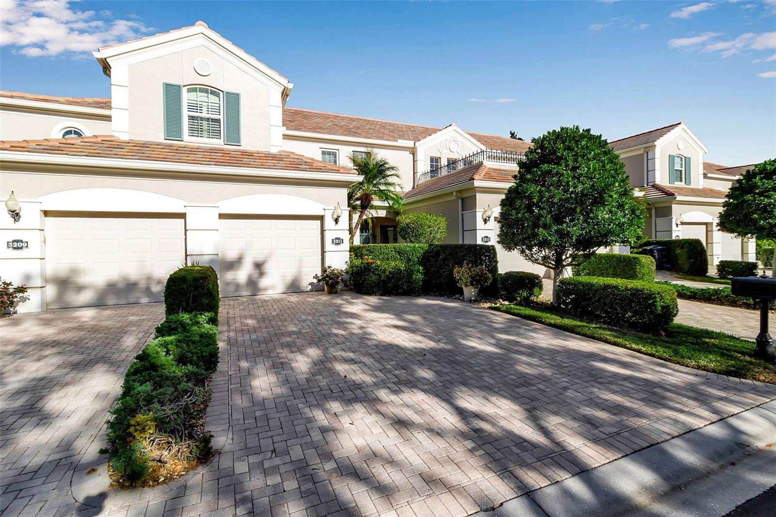 BOTANICA - Residential