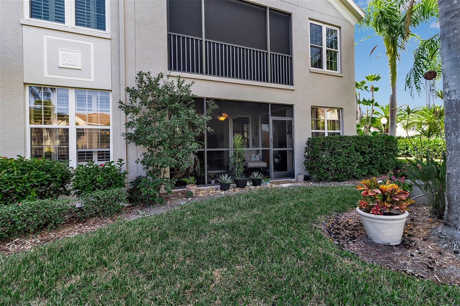 BOTANICA - Residential