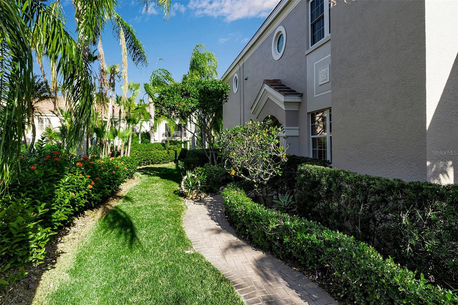 BOTANICA - Residential