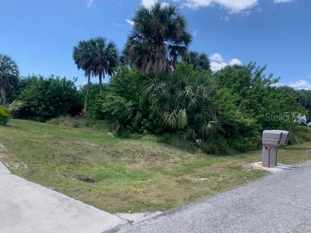 Photo of 18065 Republic Avenue, Port Charlotte, FL 33948 (MLS # C7492291)