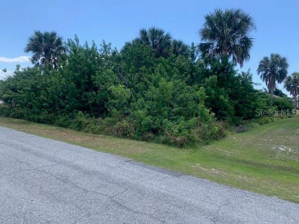 Photo of 18065 Republic Avenue, Port Charlotte, FL 33948 (MLS # C7492291)