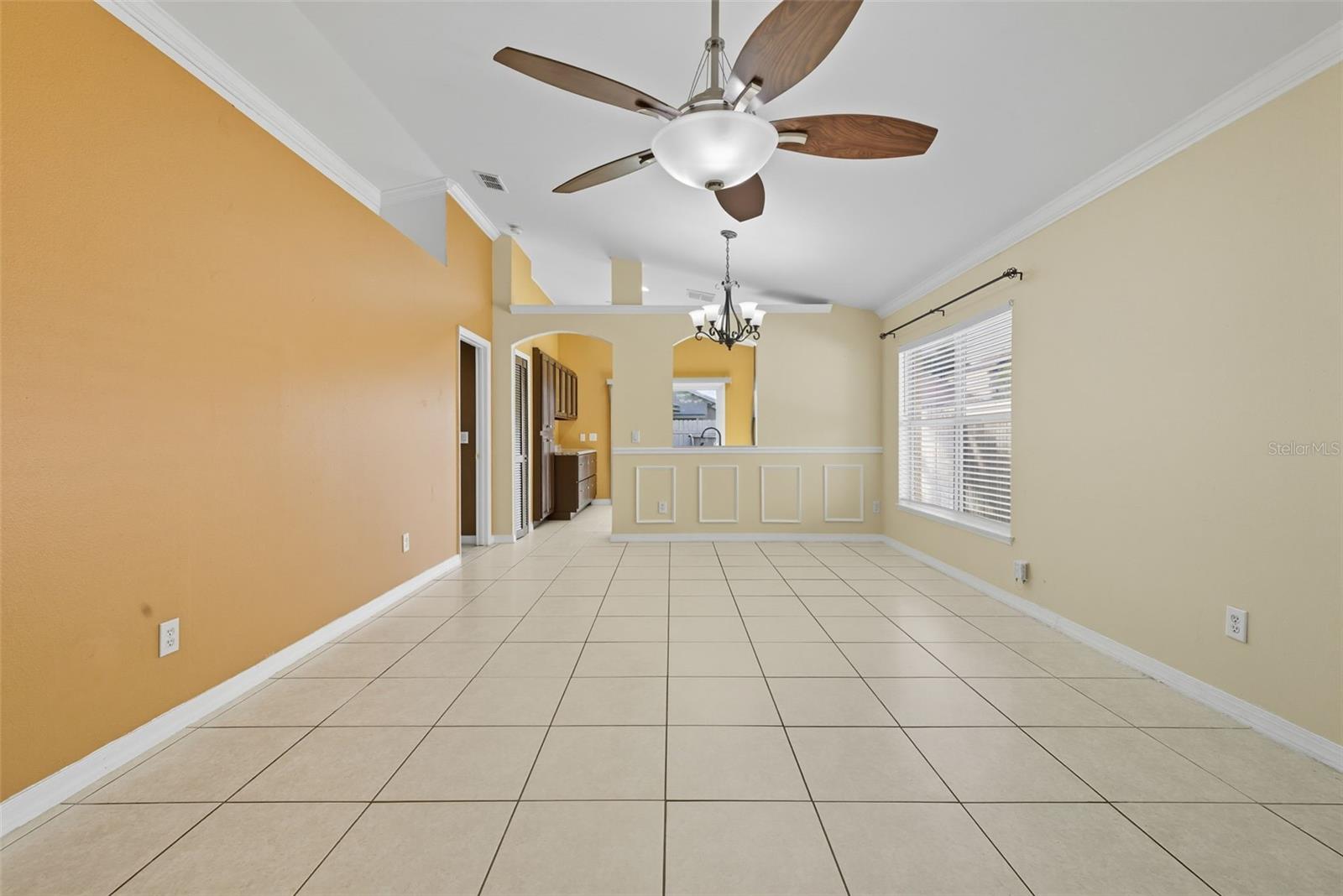 1421 TIMBERBEND CIRCLE