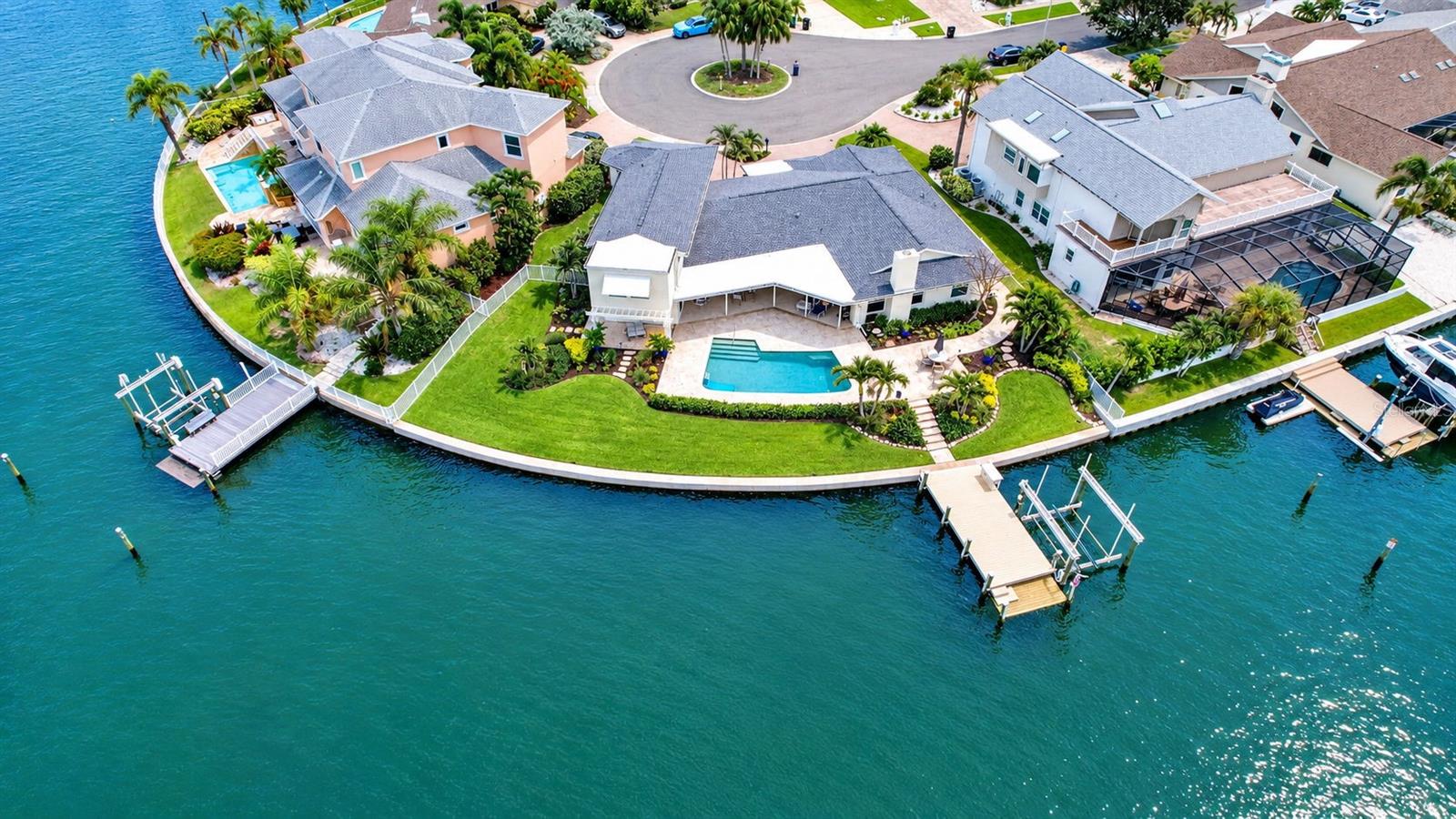 812 SNUG ISLAND