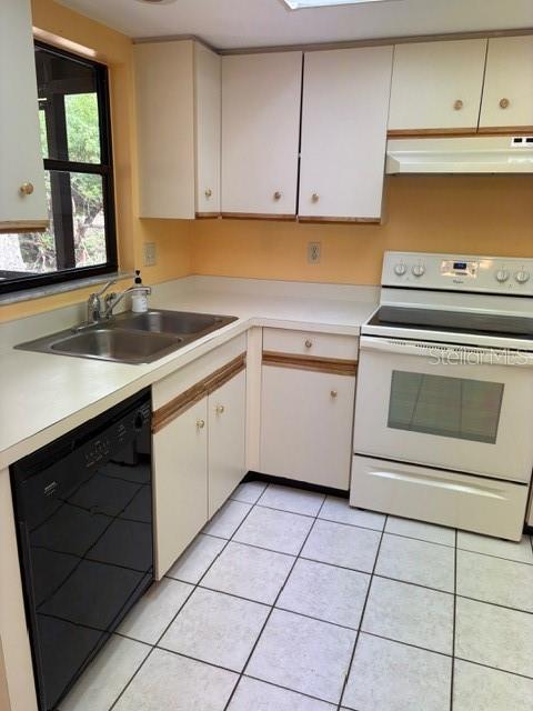 ASPEN WOODS WEST - Residential Lease