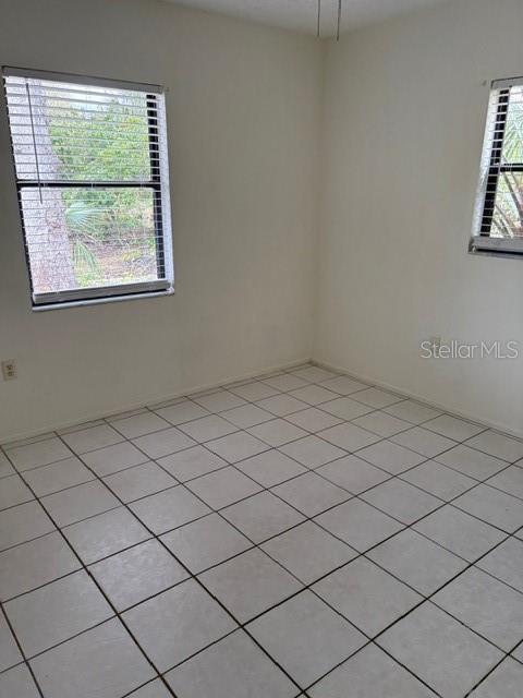 ASPEN WOODS WEST - Residential Lease