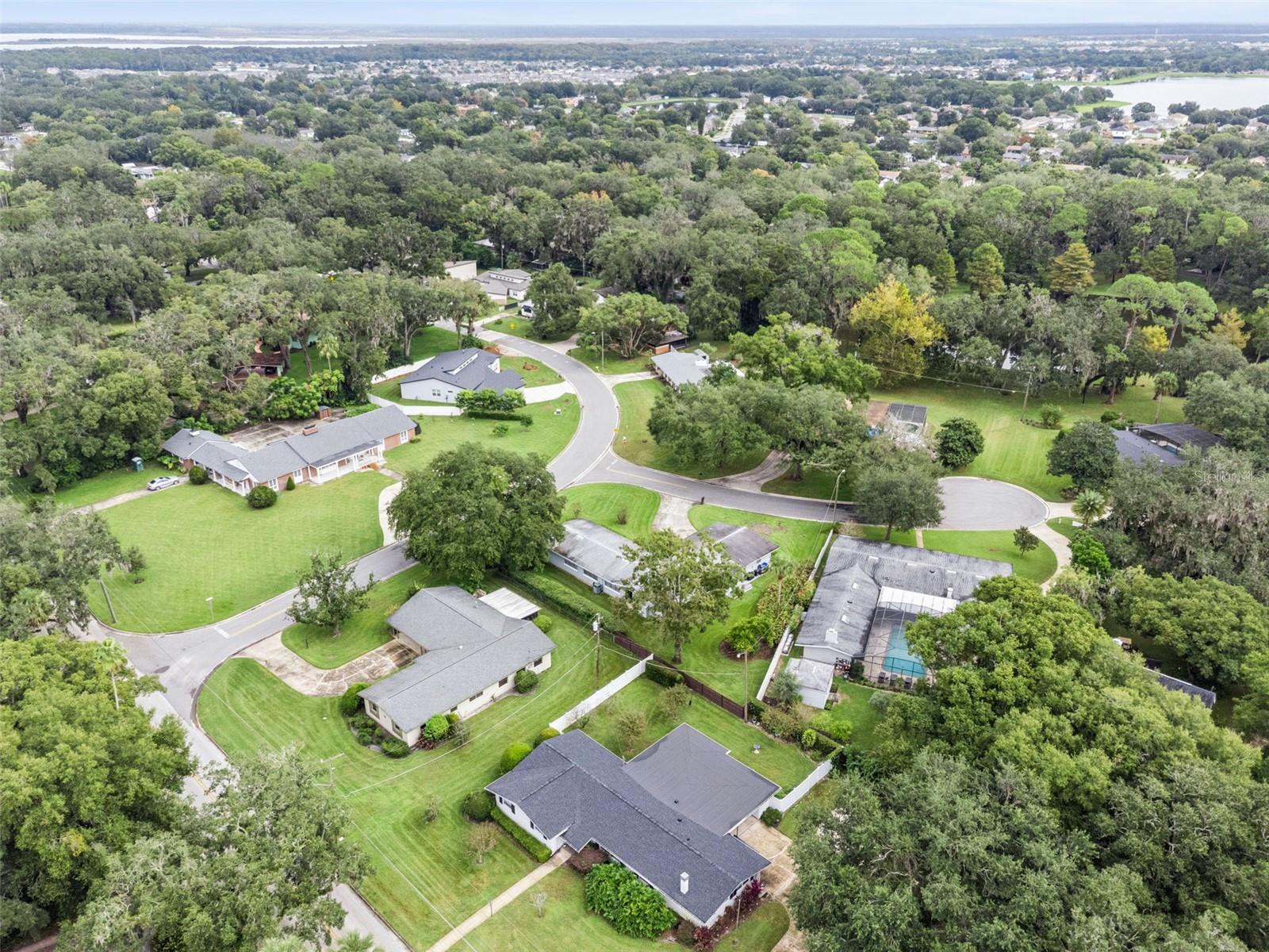 GROVE MANORS - Residential