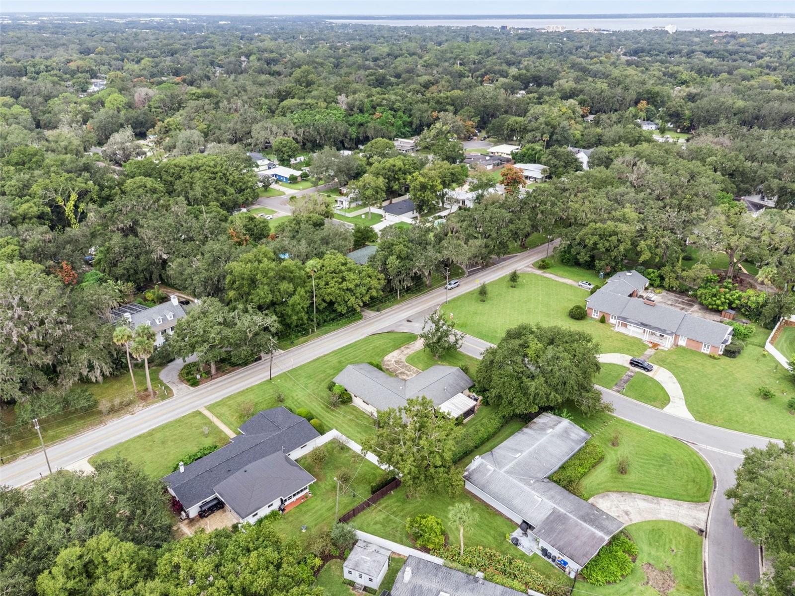 GROVE MANORS - Residential