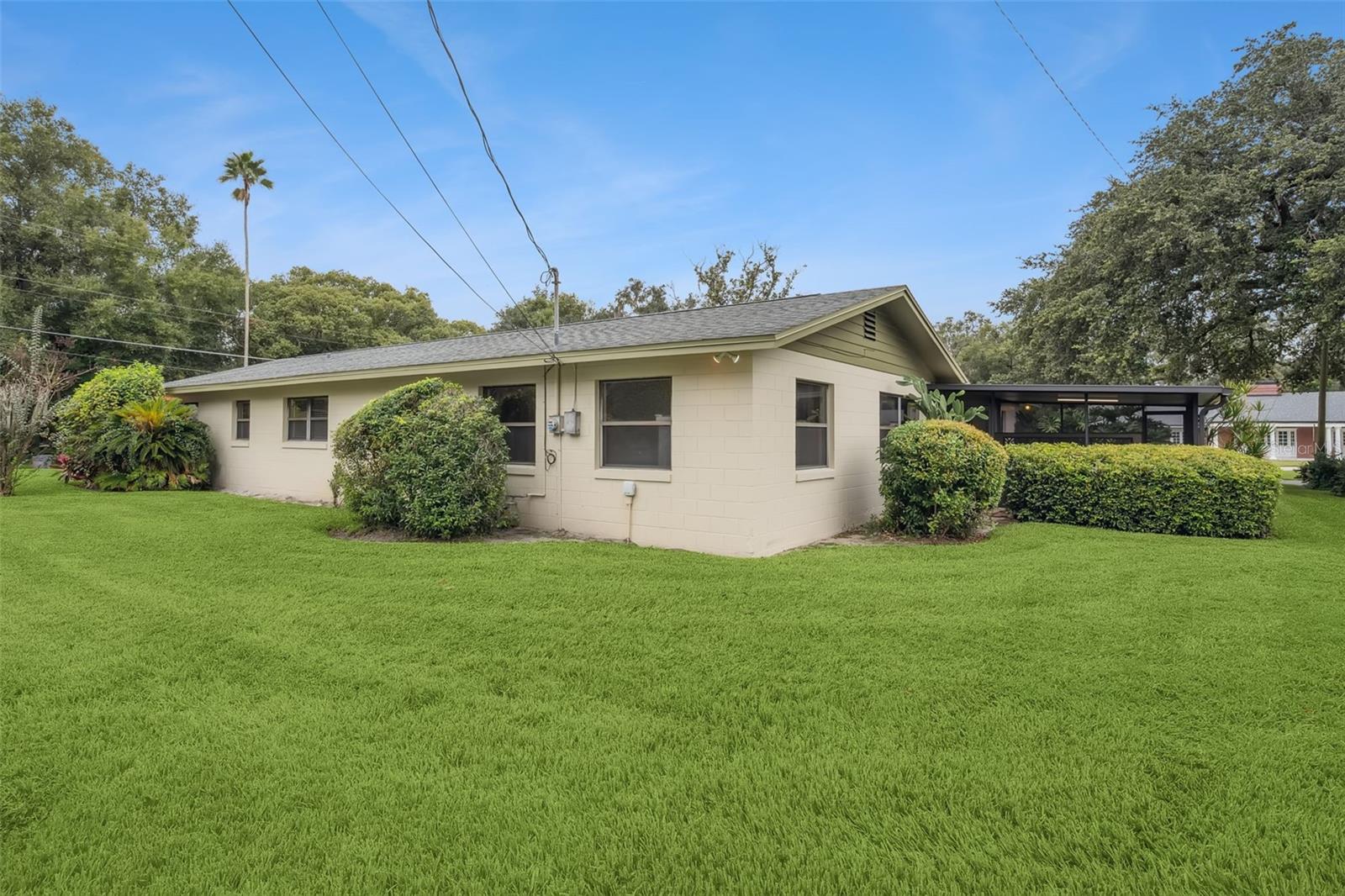 GROVE MANORS - Residential