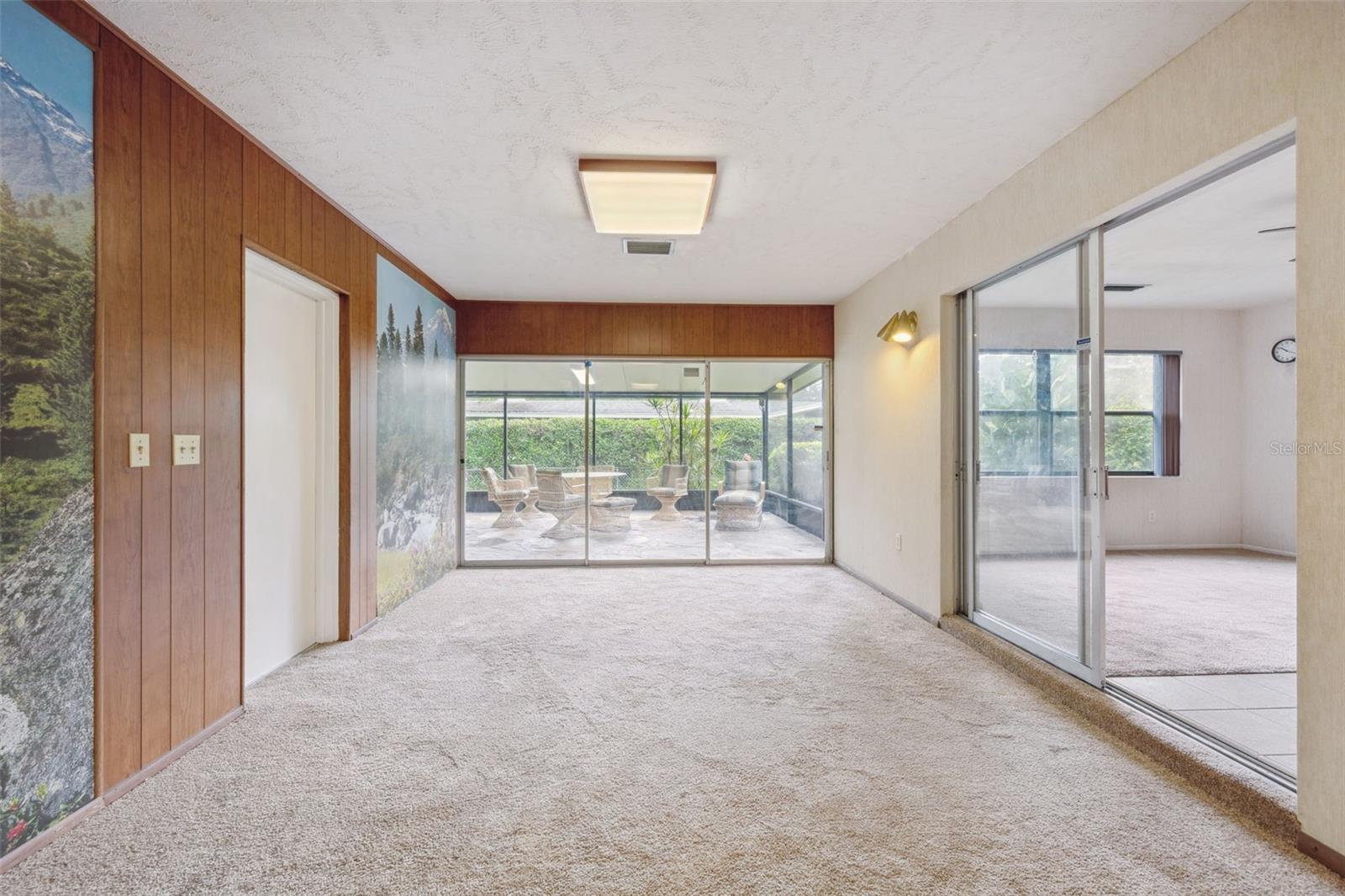 GROVE MANORS - Residential