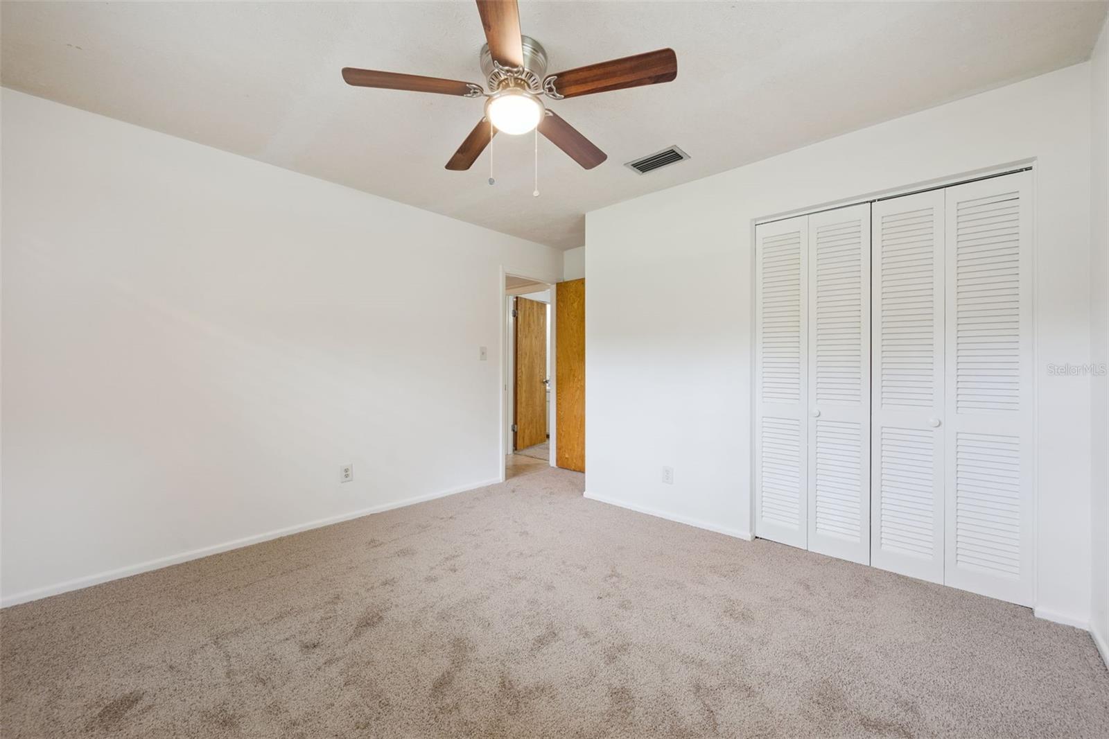 GROVE MANORS - Residential