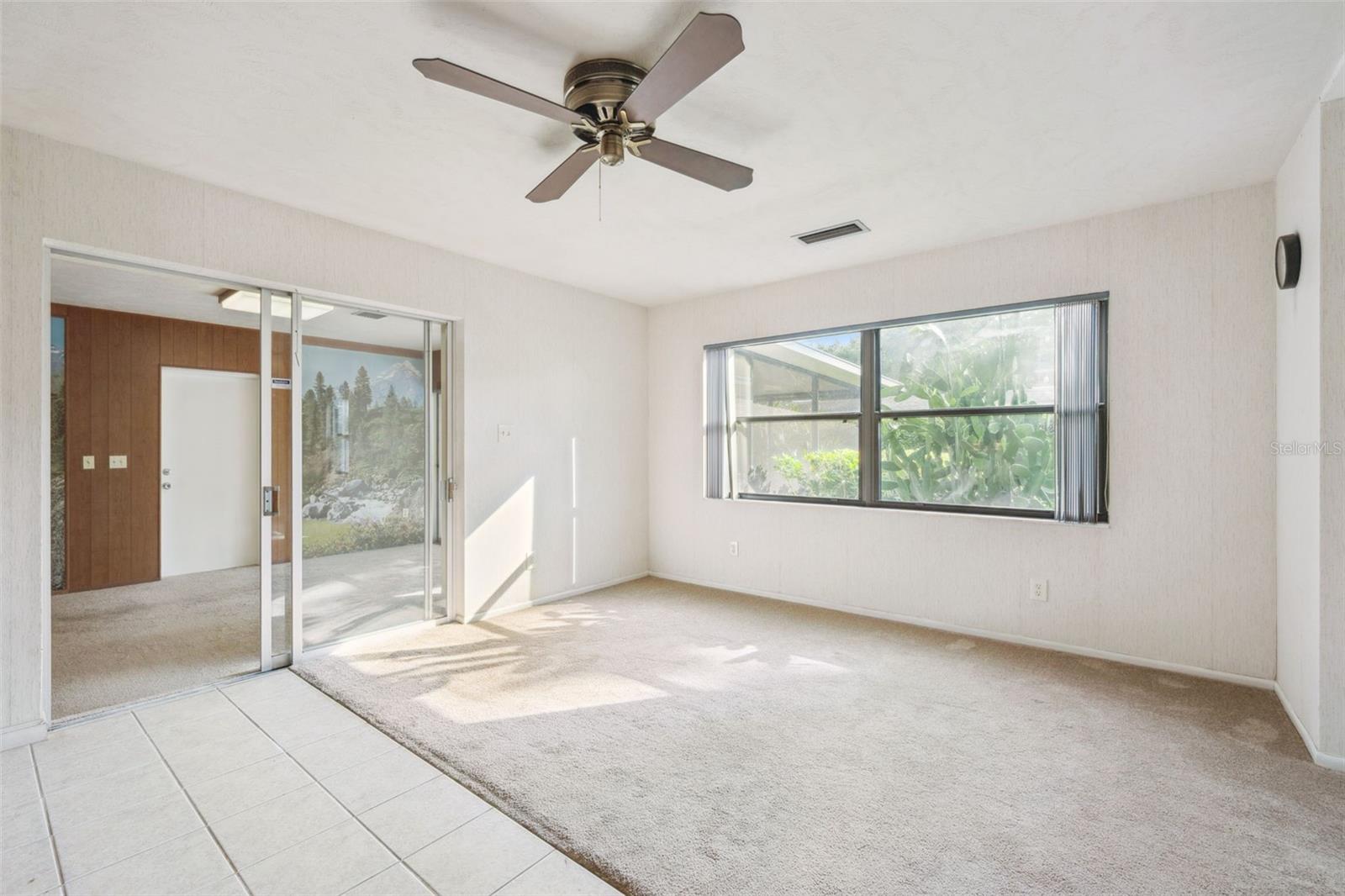 GROVE MANORS - Residential