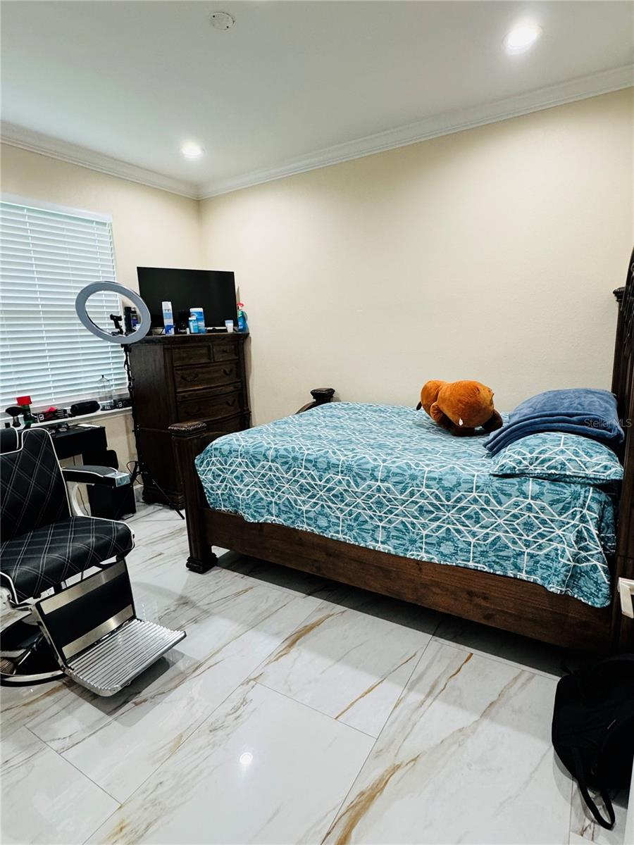 LAKE JESSIE OR CARRS J A - Residential