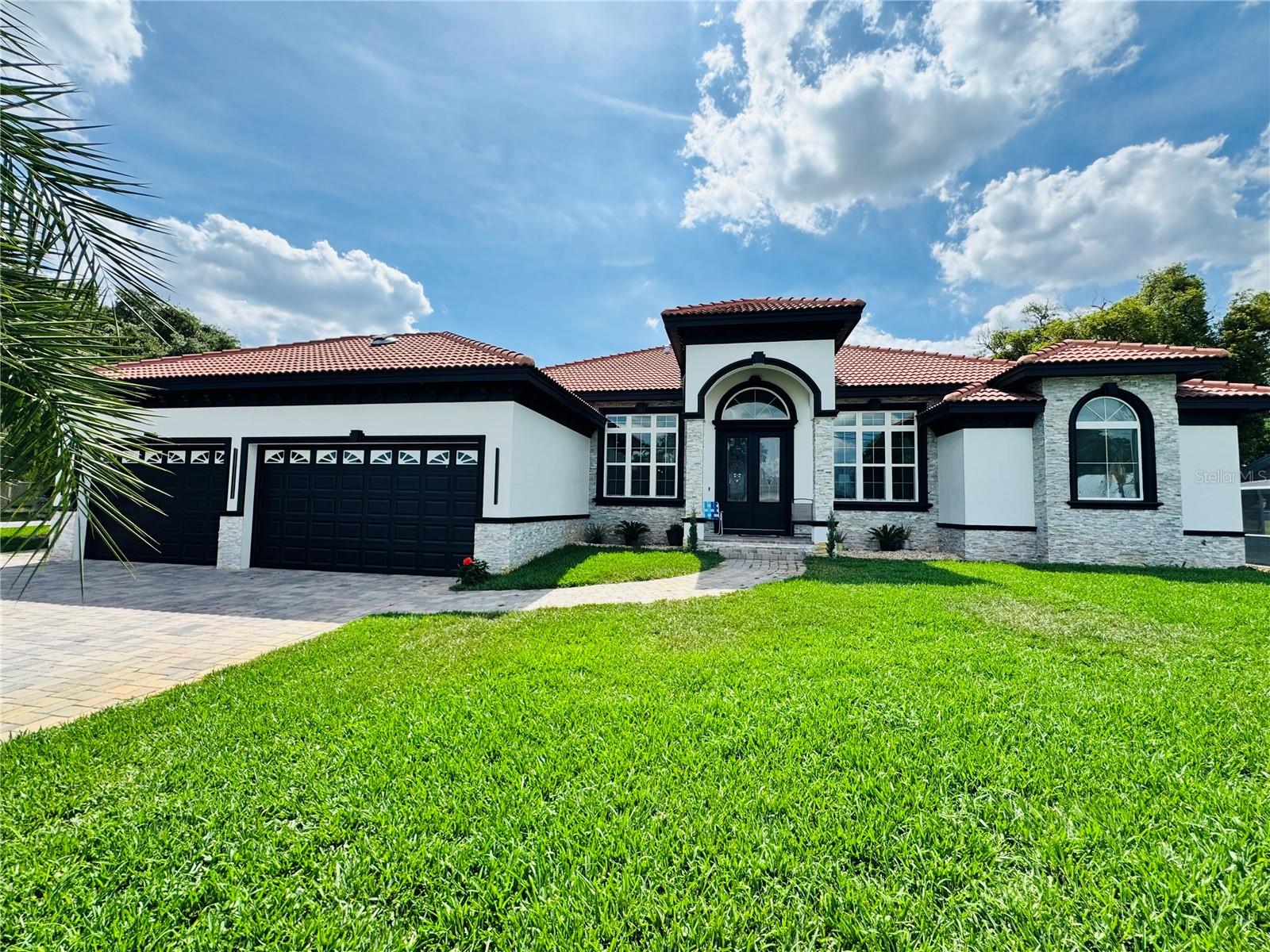 LAKE JESSIE OR CARRS J A - Residential