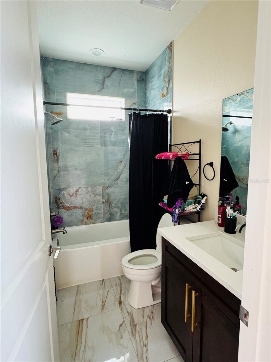 LAKE JESSIE OR CARRS J A - Residential