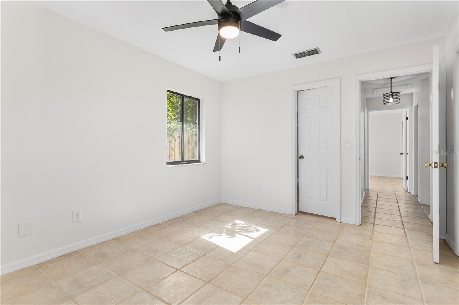 SUNSHINE GARDENS - Residential