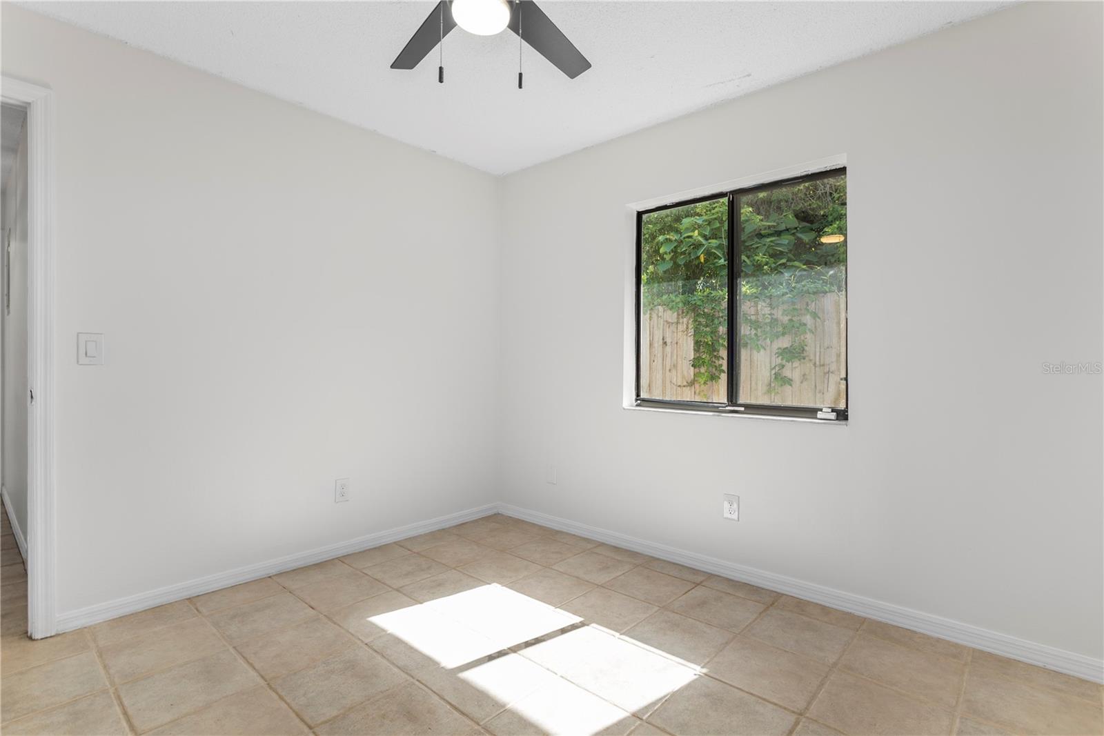 SUNSHINE GARDENS - Residential