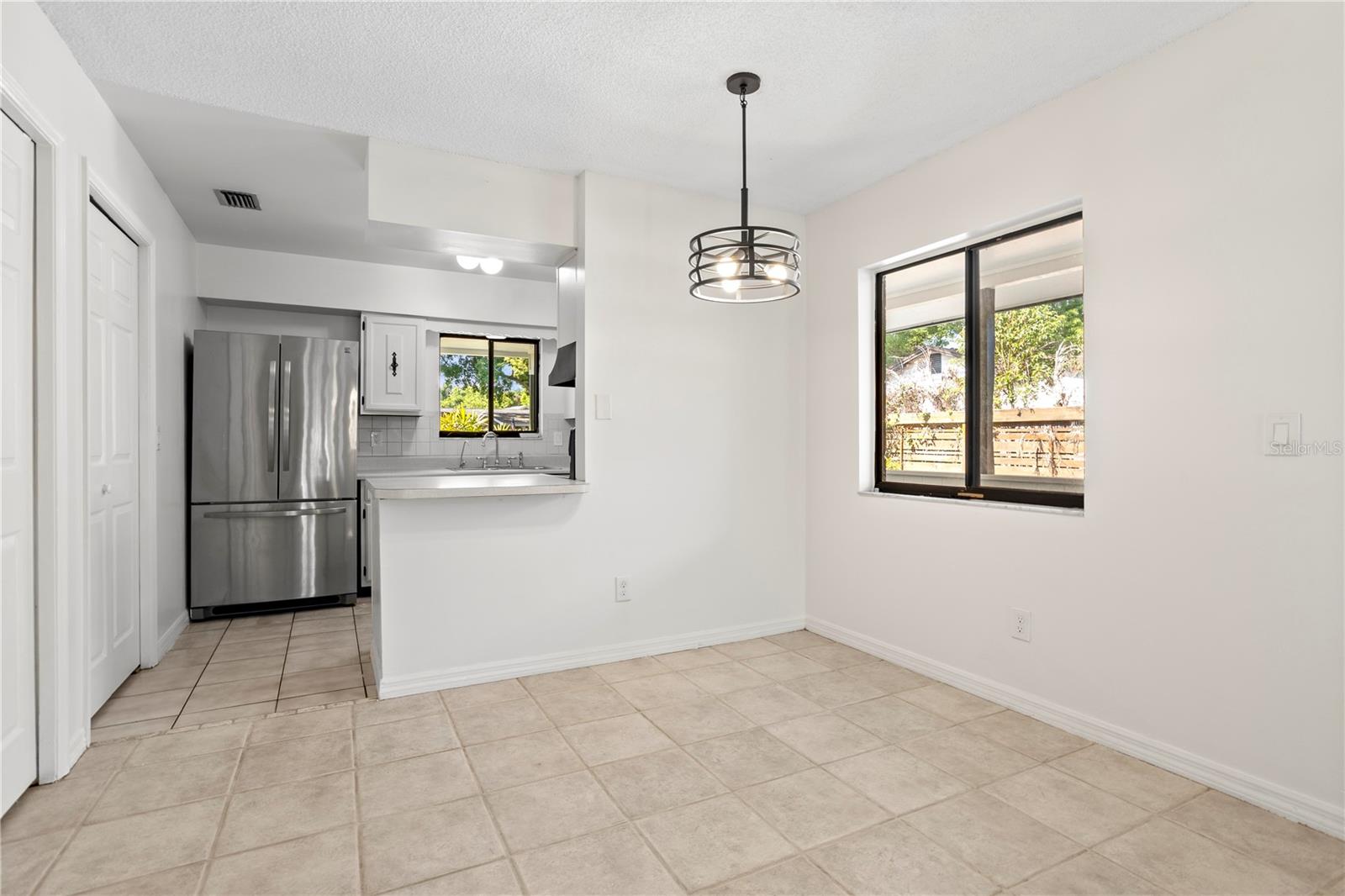 SUNSHINE GARDENS - Residential