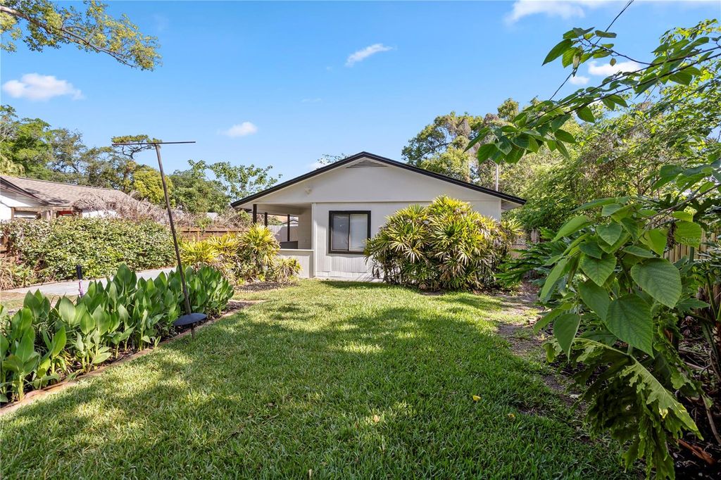 Photo of 847 Carlson Drive, Orlando, FL 32804 (MLS # O6400036)