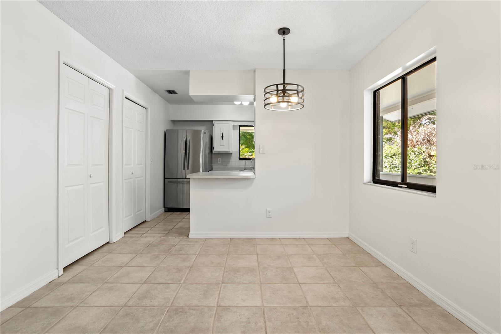 SUNSHINE GARDENS - Residential