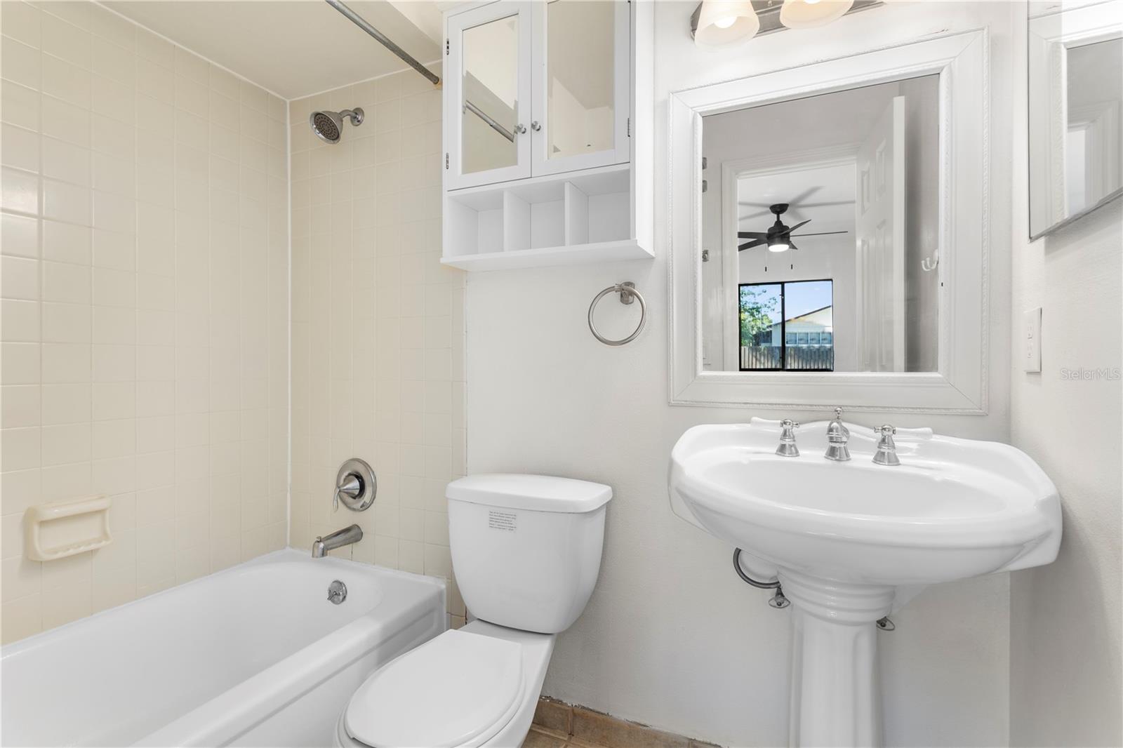 SUNSHINE GARDENS - Residential